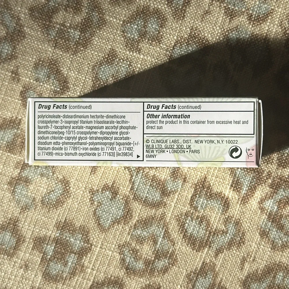 NIB CLINIQUE Even Better Makeup WN 12 meringue (VF)
